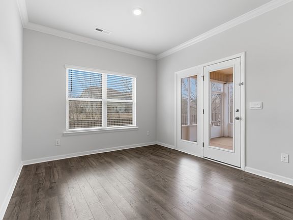 4th image of 6576 Jacaranda Dr NW