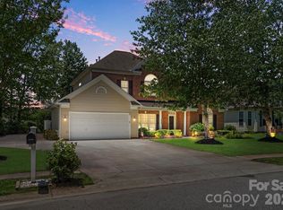 208 Harris Farm Rd, Mooresville, NC 28115