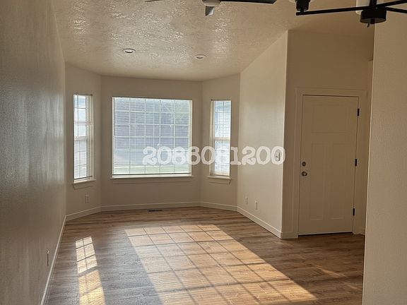 3rd image of 1411 N Caterpillar Ave
