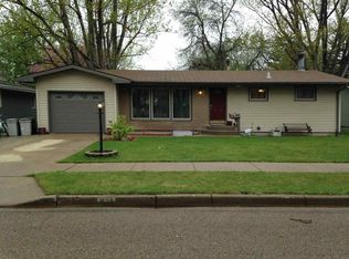 427 11th St NW, Minot, ND 58703
