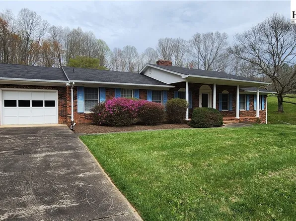 1455 Big Piney Creek Road, Lansing, NC 28643