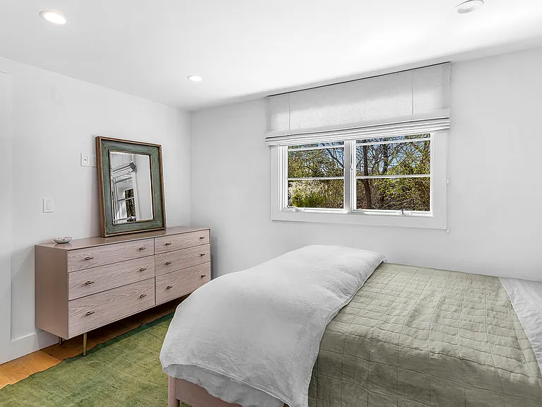 28 Central Ave — Photo 14