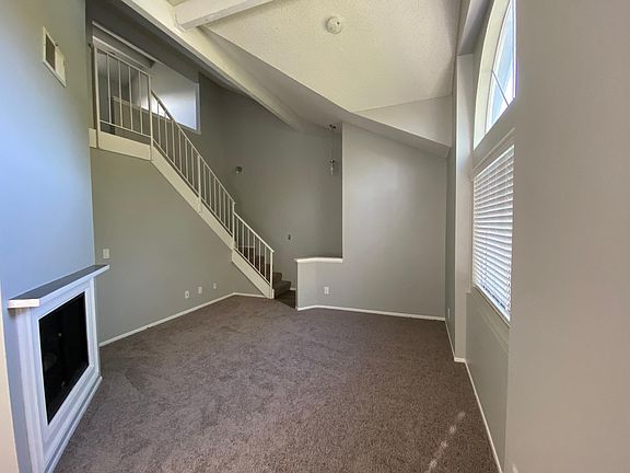 4th image of 26853 Claudette St