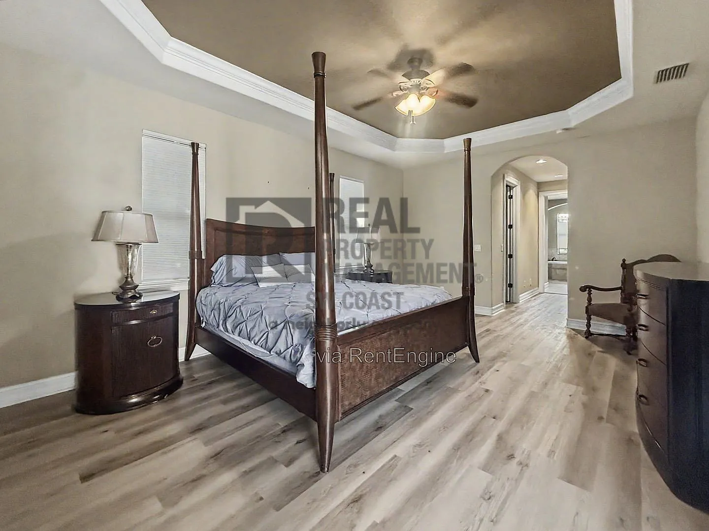 3 bed, 4.0 bath, 2473 sqft, $4,250 — Photo 3