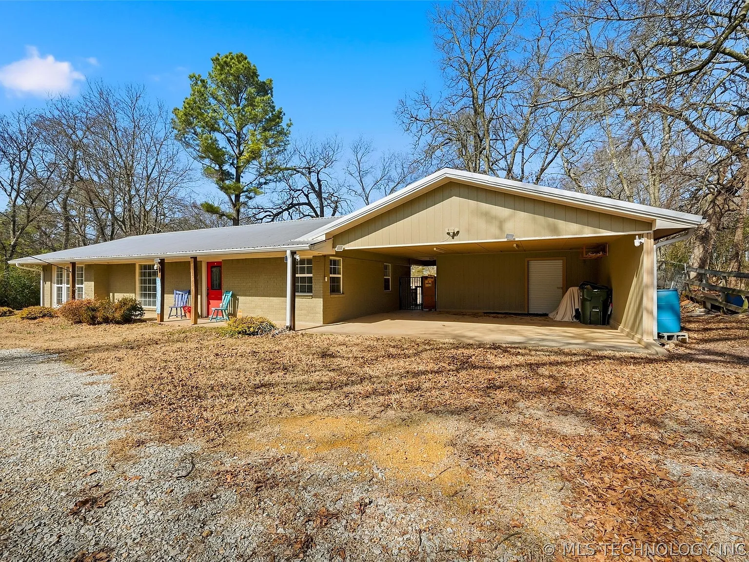 3 bed, 2.5 bath, 1375 sqft, $1,500 — Photo 2