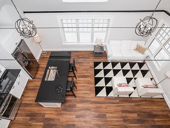 Duplex Loft - Morgan Court 85 East Ave