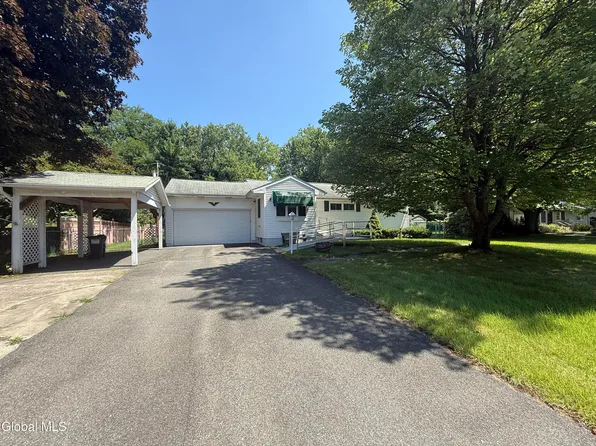 31 Frantone Lane, Loudonville, NY 12211
