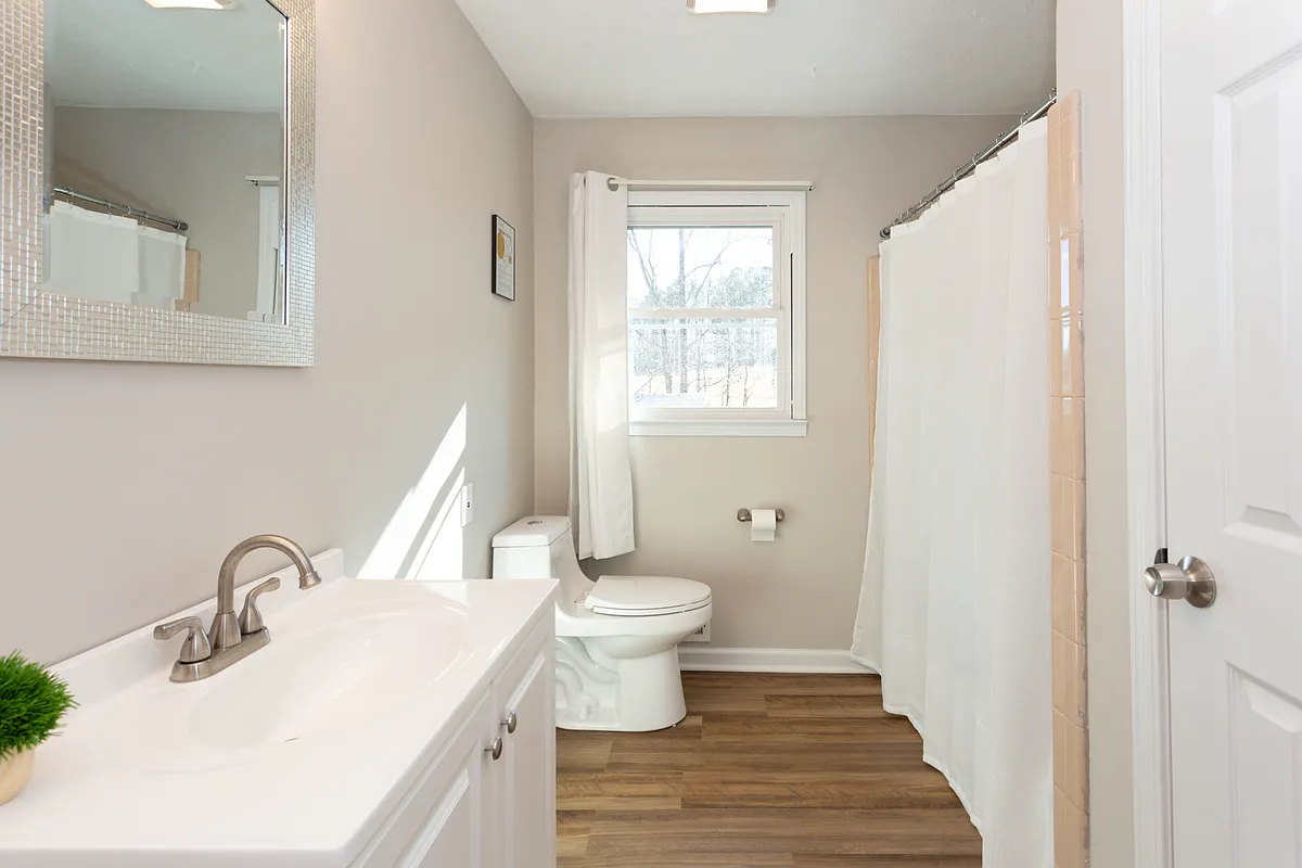 Building Photo - 4959 Ailene Dr #1