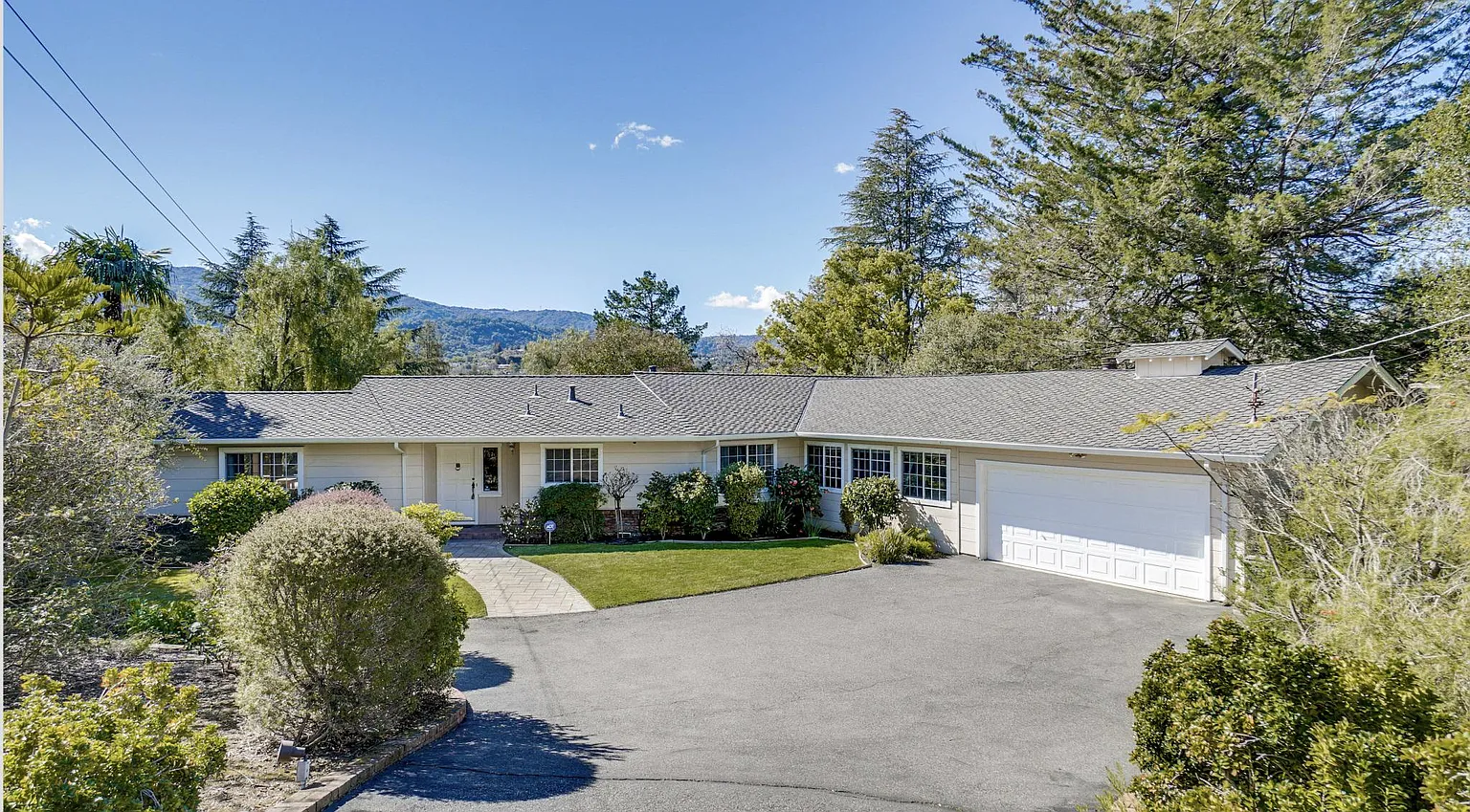 493 Knoll Dr photo 1