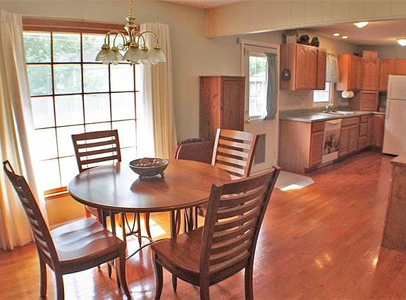 4th image of 3523 S Haden Dr
