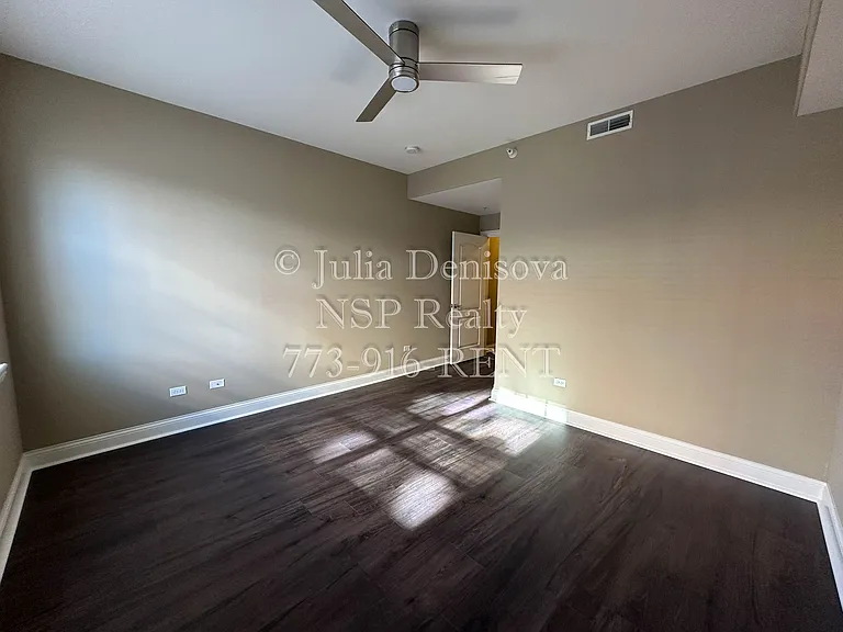 2-322 Itasca Pl #228 — Photo 8