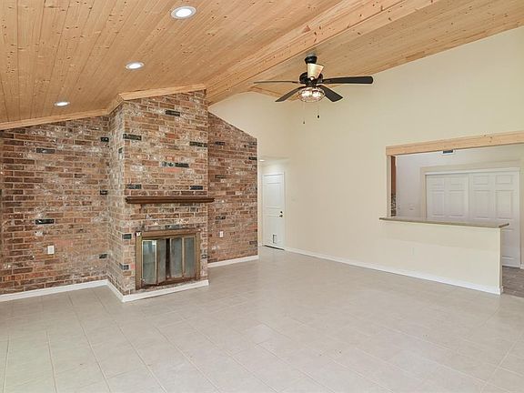4th image of 10418 Townhall Ln