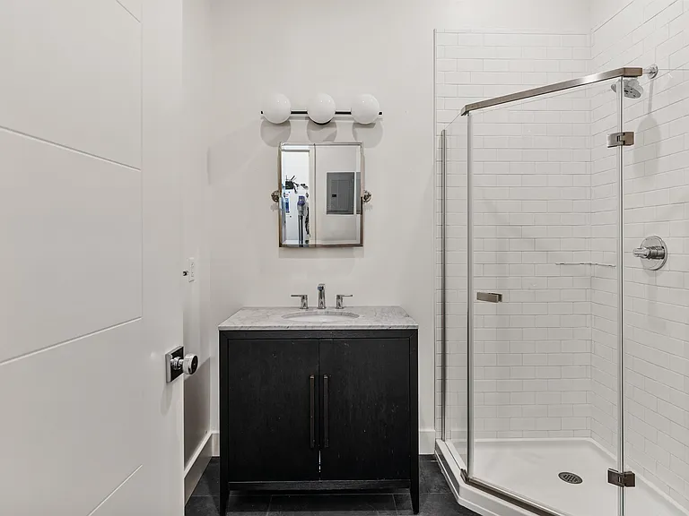 131 Main St #2 — Photo 12