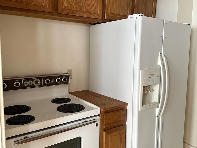 816 Washington St #6 — Photo 11