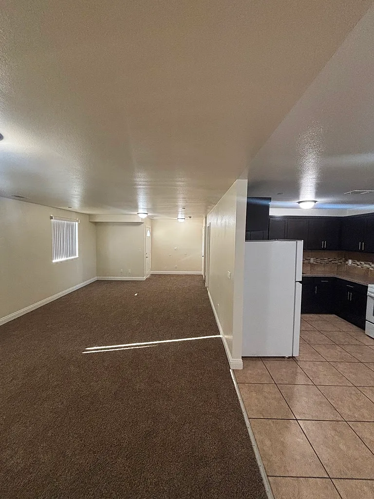 5 bed, 1857 sqft, $4,200 — Photo 4