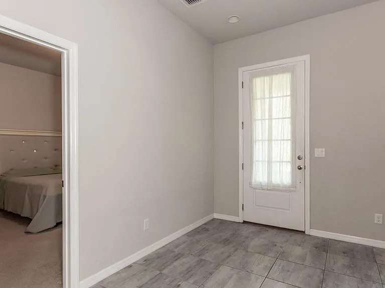5912 Village Center Dr — Photo 49