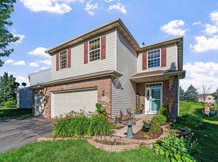 8373 Savanna Oaks Ln, Woodbury, MN 55125