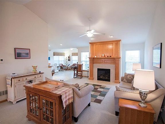 5th image of 4086 Turnberry Dr