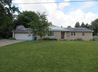 5387 Hillsight St, Kalamazoo, MI 49004