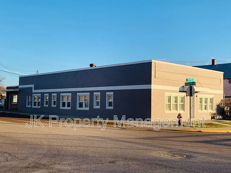 1500 Smelter Ave NE #6 — Photo 3