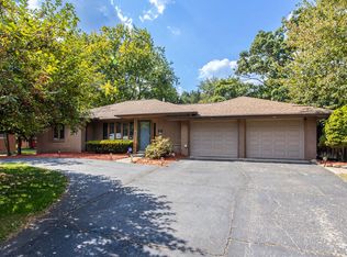 73 Nevada Ave, Rochester Hills, MI 48309
