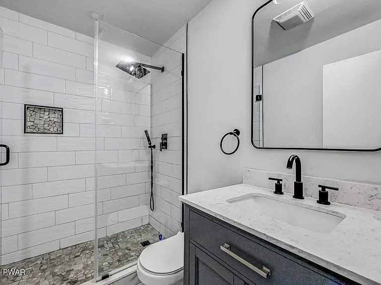 49 Lake View Dr #14 — Photo 29