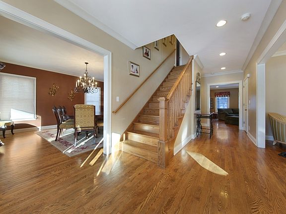 4th image of 11334 Hiawatha Ln