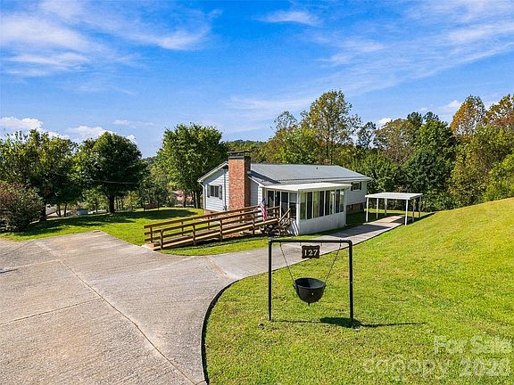 4th image of 127 Spring Hill Dr