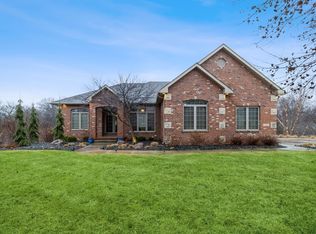 390 Painted Woods Dr, Waukee, IA 50263