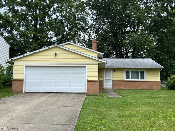 5611 Marine Pkwy, Mentor On The Lake, OH 44060