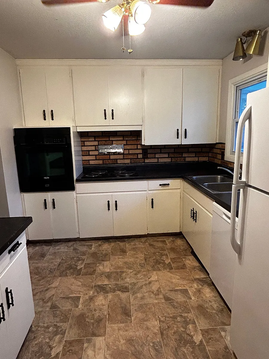 Building Photo - 1753 Bowie Dr