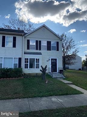 1st image of 5615 Regency Ln