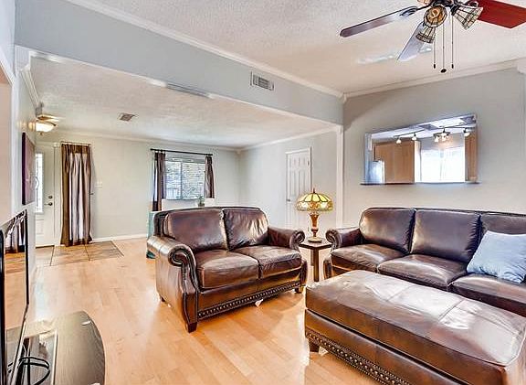 4th image of 11712 Shoshone Dr
