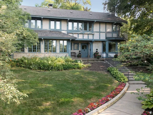 2617 Dean Pkwy, Minneapolis, MN 55416