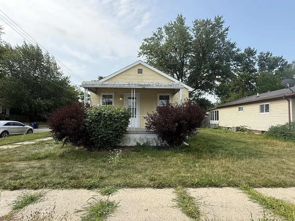 3201 Clairmont St — Photo 1