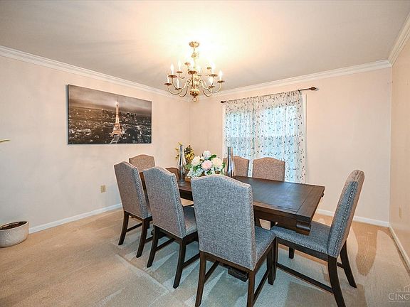 5th image of 8270 Paddington Ct