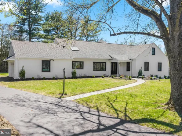 1021 Walsh Ln, Narberth, PA 19072