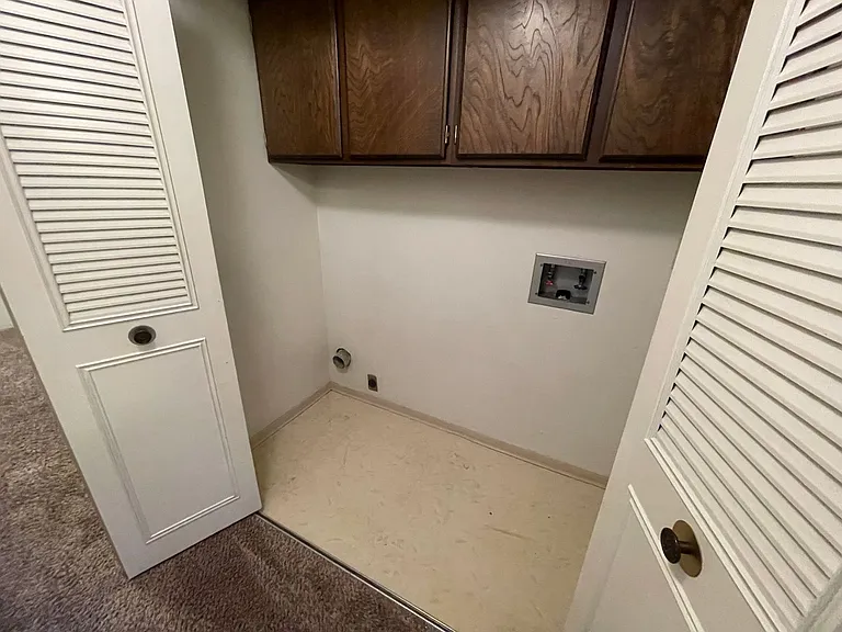 27 NW Mountain View Dr — Photo 15