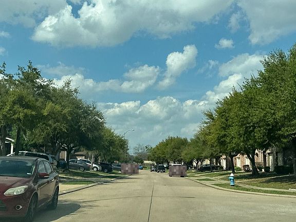 4th image of 8107 Montague Manor Ln