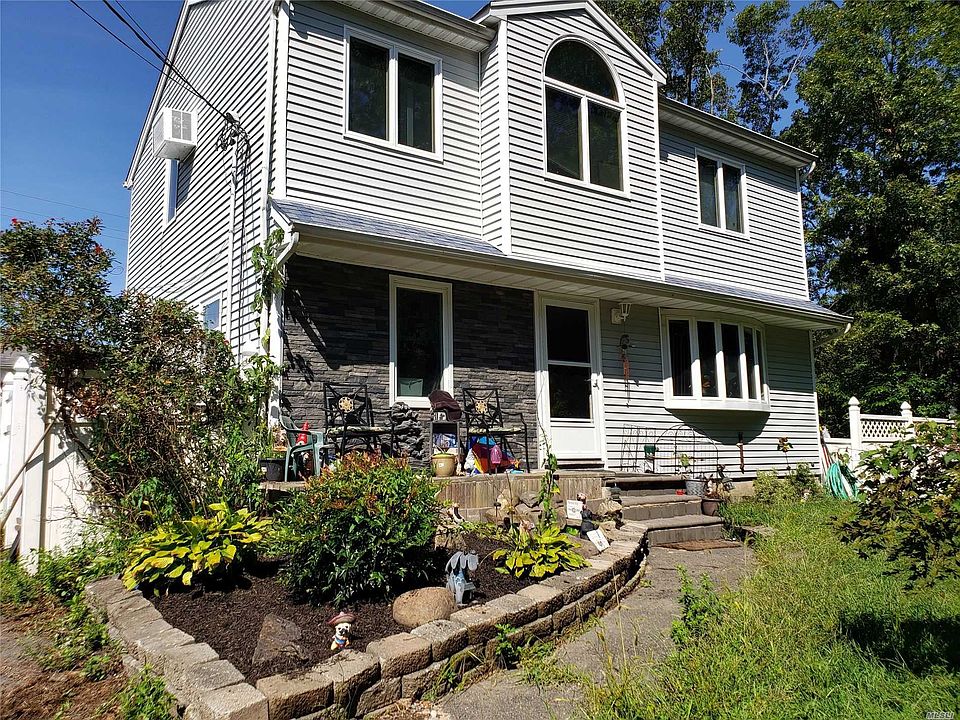1st image of 164 Buffalo Ave