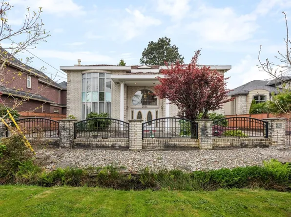 7471 Ledway Rd, Richmond, BC V7C 3N5