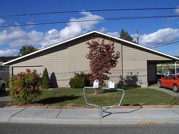 6401 W Chestnut Ave photo 1