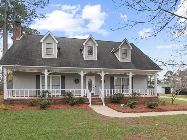 2017 Stonewood Dr, Dothan, AL 36301