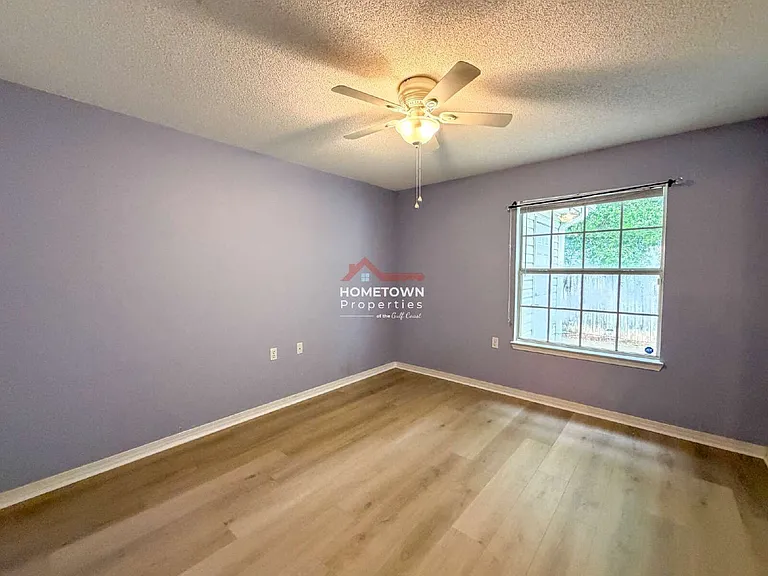 8005 Stonebrook Dr — Photo 10
