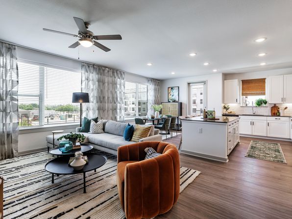 2001 Plateau Vista Blvd #5-5203