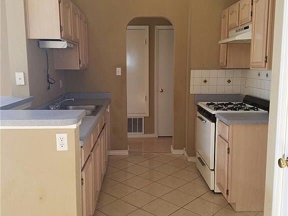 4th image of 12056 Greenveil Dr
