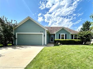 513 E Cheyenne St, Gardner, KS 66030
