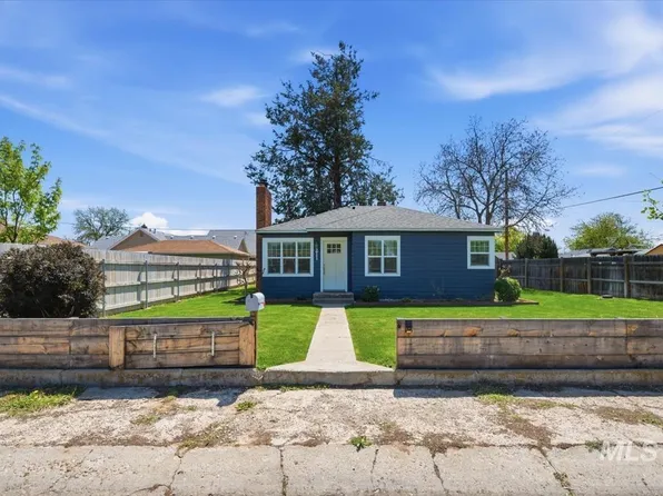 211 W Dewey Ave, Nampa, ID 83686