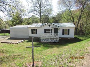 522 Barnard Rd, Hayesville, NC 28904