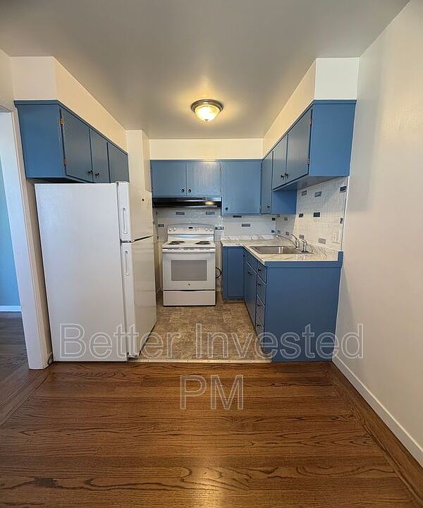 1st image of 2400 39th Ave APT 7